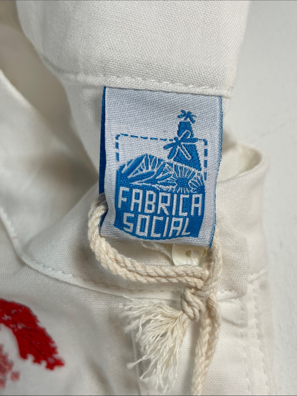 Fabrica Social - White Swim Coverup Hand Stitched Embroidery - Size 7 - S/M - Picture 13 of 13